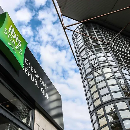 Hotel Ibis Styles République 3*