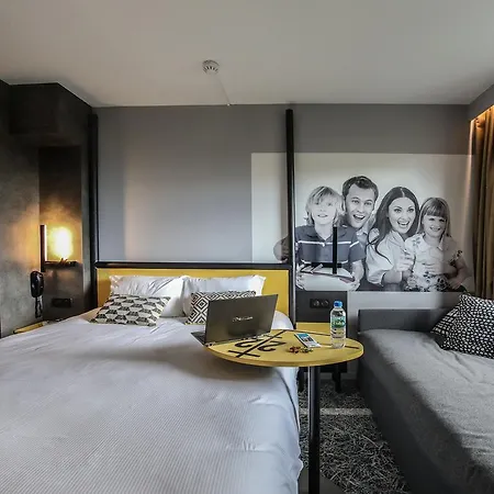 Ibis Styles République