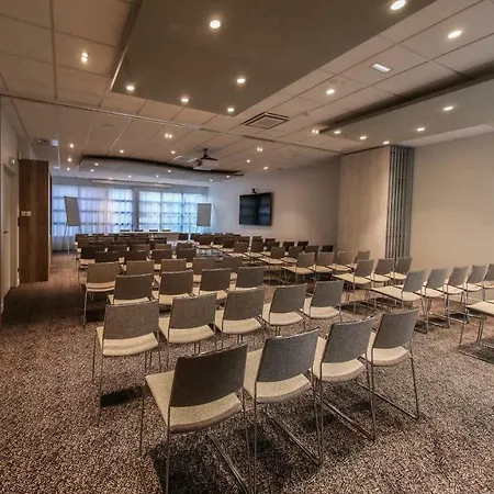 Ibis Styles République 3*